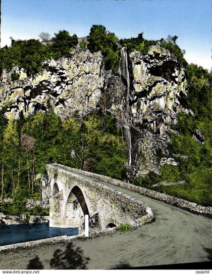CPSM environs de GANGES et du VIGAN cascade de Saint Julien de la Nef