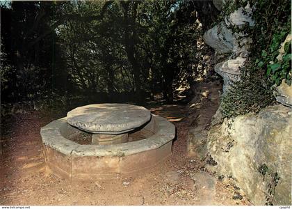 CPM Grignan Grotte de Rochecourbiere Table de la marquise de Sevigne