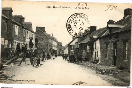 CPA GUER - La rue du four (193061)