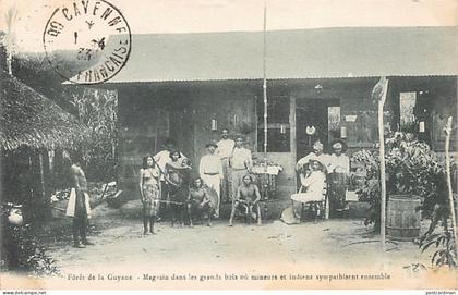 Guyane - Forêt de la Guyane - Magasin dans les grands bois où mineurs et indiens sympathisents ensemble - Ed. Bruère-Daw