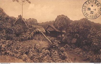 Guyane - Forêt de la Guyane - Village de chercheurs d'or - Ed. Cliché Tillet - Ed. Du Magasin La Conscience