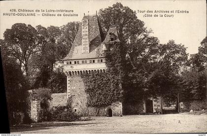 CPA Haute Goulaine Chateau de Goulaine Tour des archives et l'entree Cote de la Cour