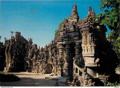 Carte Postale - 26 - Hauterives -  Le Palais Idéal - Oeuvre du facteur Ferdinand Cheval - CPM - Voir Scans Recto-Verso -