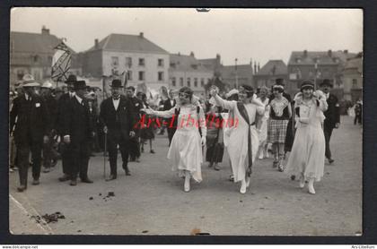 RPPC / une photo ancien / 1 foto postkaart / Hirson / cavalcade / Cavalcade No Piot / France