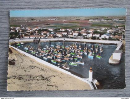 Cpa ile d'Oleron-la Cotiniere (17) le port