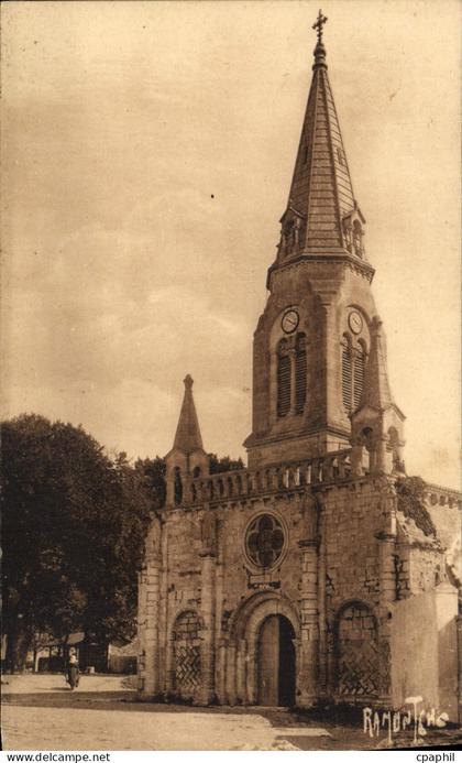 CPA L'Ile d'Oleron Eglise de Saint Denis