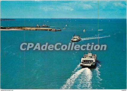 CPSM Ile de Re (Ch Mme) Les Bacs reliant l'Ile de Re au Continent
