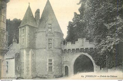CPA Josselin Entree du Chateau
