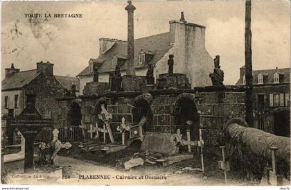 CPA Plabennec - Calvaire et Ossuaire (1033619)