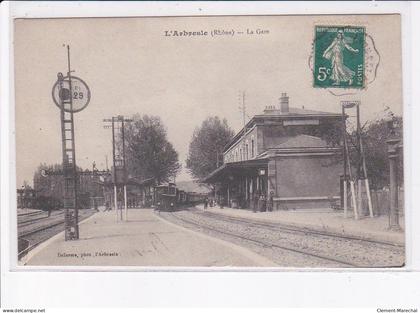 L'ABRESLE: la gare, train - très bon état