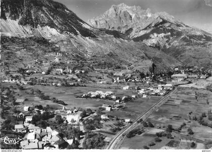 HAUTES ALPES  05  L'ARGENTIERE-LA BESSEE - VUE PANORAMIQUE AERIENNE