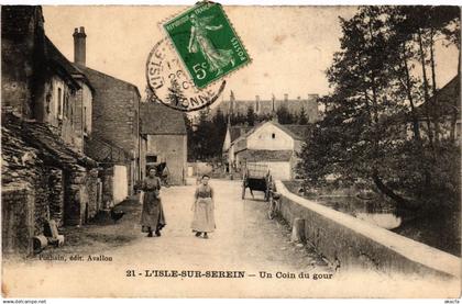 CPA L'ISLE-sur-SEREIN - Un Coin du gour (357739)