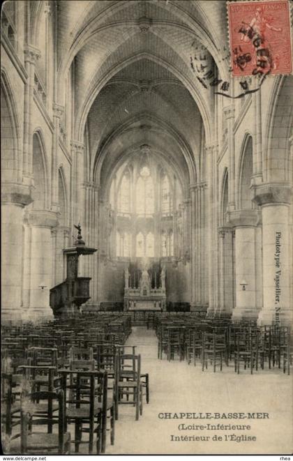 44 - LA CHAPELLE-BASSE-MER - intérieur église