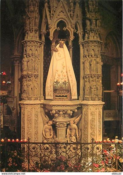 Carte Postale - 14 - Douvres La Délivrande - Intérieur de la Basilique - Statue de Notre Dame de la Délivrande ( Vierge