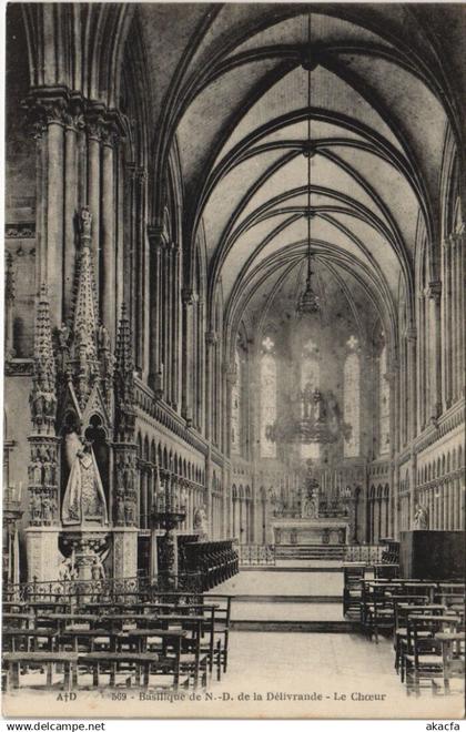 CPA LA DELIVRANDE Basilique de N.-D. De la Delivrande - Le Choeur (1227880)