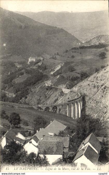 CPA La Dauphine ligne de la Mure vue de la Voie