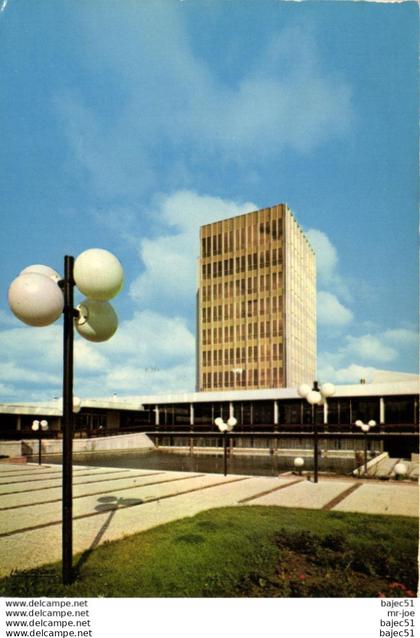 La queue en brie - la mairie