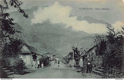 La Réunion - HELL-BOURG - La rue principale - Ed. H. M.