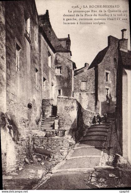 CPA La Roche Bernard La Pittoresque Rue De La Quenelle