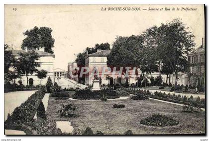 CPA La Roche Sur Yon Square Et Rue De La Prefecture