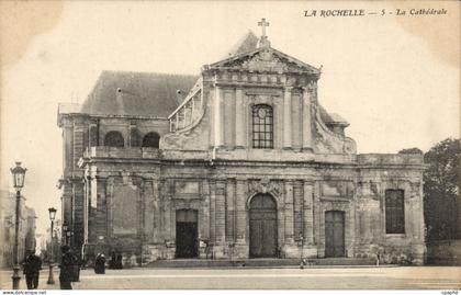 CPA La Rochelle La cathedrale