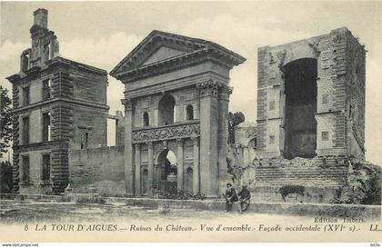 84  LA TOUR D'AIGUES  Ruines du Château