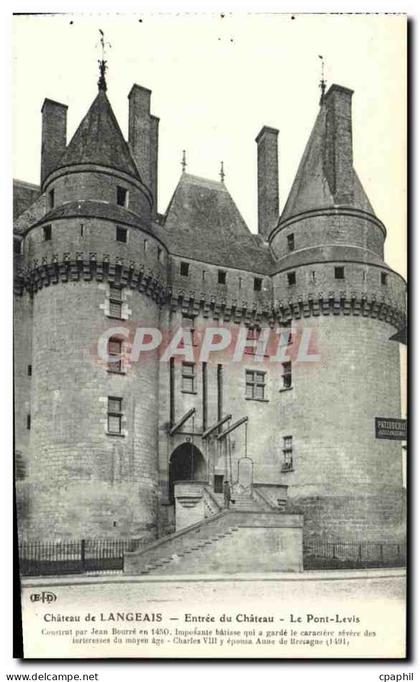 CPA Chateau de Langeais Entree du Chateau Le Pont Levis