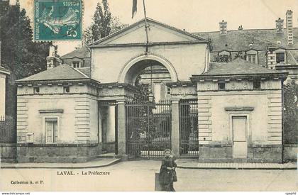CPA Laval la prefecture