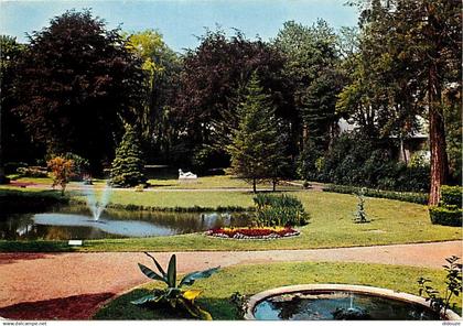 59 - Le Cateau - Le Jardin Public - Fleurs - CPM - Voir Scans Recto-Verso