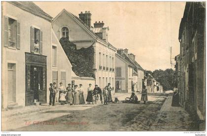 LE CHATELET EN BRIE GRANDE RUE