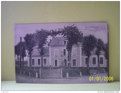 LE GRAND-LUCE (SARTHE) MONUMENT AUX MORTS 1914-18 ET L´ECOLE DES FILLES