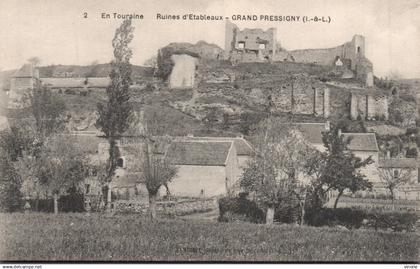 PIE-T. DH-25-2465 : LE GRAND-PRESSIGNY. LE CHATEAU. ETABLEAUX