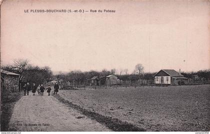 LE PLESSIS BOUCHARD-rue du Poteau