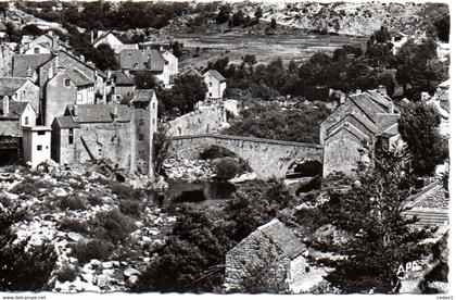 PONT DE MONTVERT  VUE GENERALE ET LE PONT DU TARN