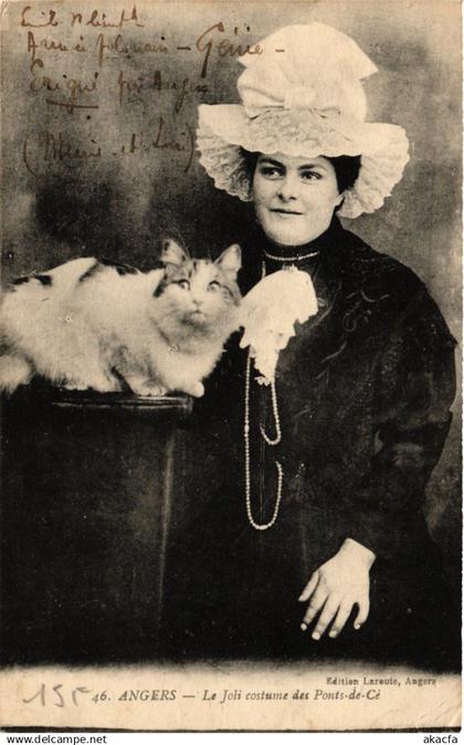 CPA ANGERS - Les PONTS-de-CÉ - Le Joli Costume des PONTS-de-CÉ (638445)