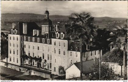 CPA Lescar L'Ecole Normale FRANCE (1130289)