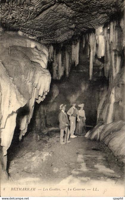 CPA Betharram Les Grottes la Carverne