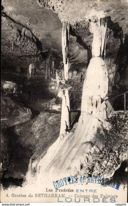 CPA Grottes de Betharram Colonne des palmiers
