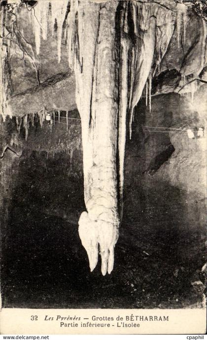 CPA Les Pyrenees Grottes de Betharram Partie inferieure L'isolee