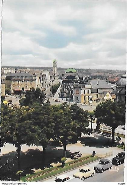 CPSM Limoges L'Avenue de la Gare et la Gare Limoges-Bénédictins