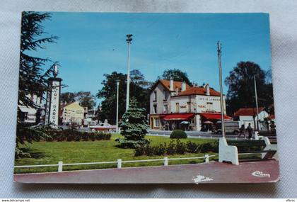 Cpm, Livry Gargan, parc de la mairie, Seine saint Denis 93