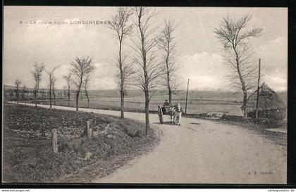 CPA Londinières, La route après Londinières