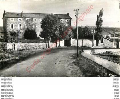 43.  LOUDES .  Colonie de Vacances .