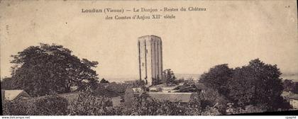 CPA Loudun Vienne Le Donjon Restes du Chateau