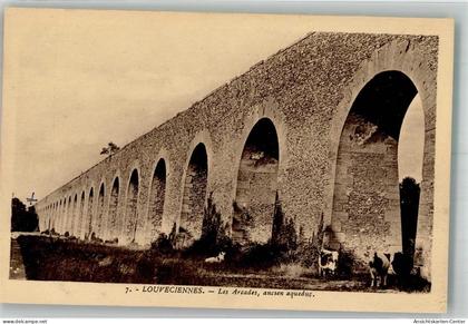 38190495 - Louveciennes