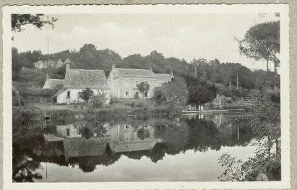 LUCHE-PRINGE : LE PORT DES ROCHES