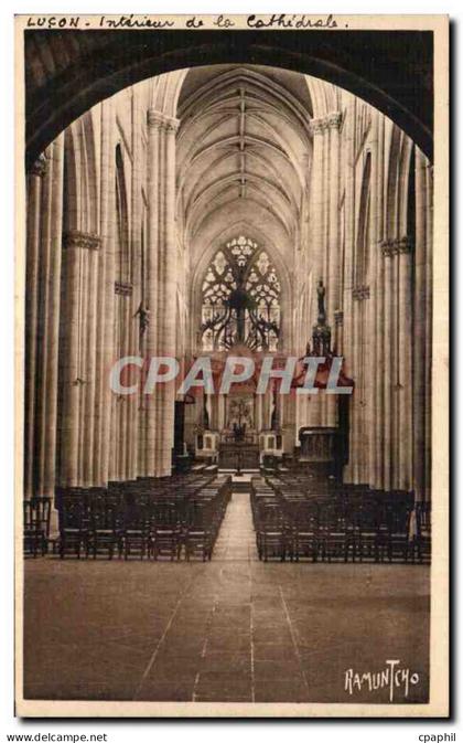 CPA Lucon interieurs de la cathedrale
