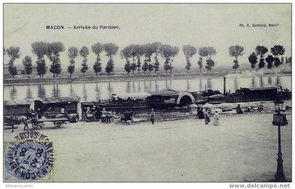 D71 - MACON - ARRIVEE DU PARISIEN