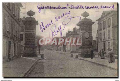 CPA Magny en Vexin Rue de Crosne
