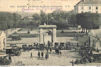 Carte Postale Ancienne - 94 - Maisons Alfort - Alfort - Entrée de l'école vétérinaire - Animée - Automobiles - CPA - Obl
